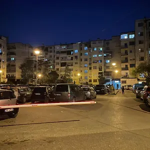 E&b Cosy Tirana